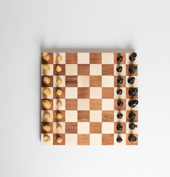 Magnetic Heritage Travel Chess Set in Ebony & Boxwood – Handcrafted by Purling