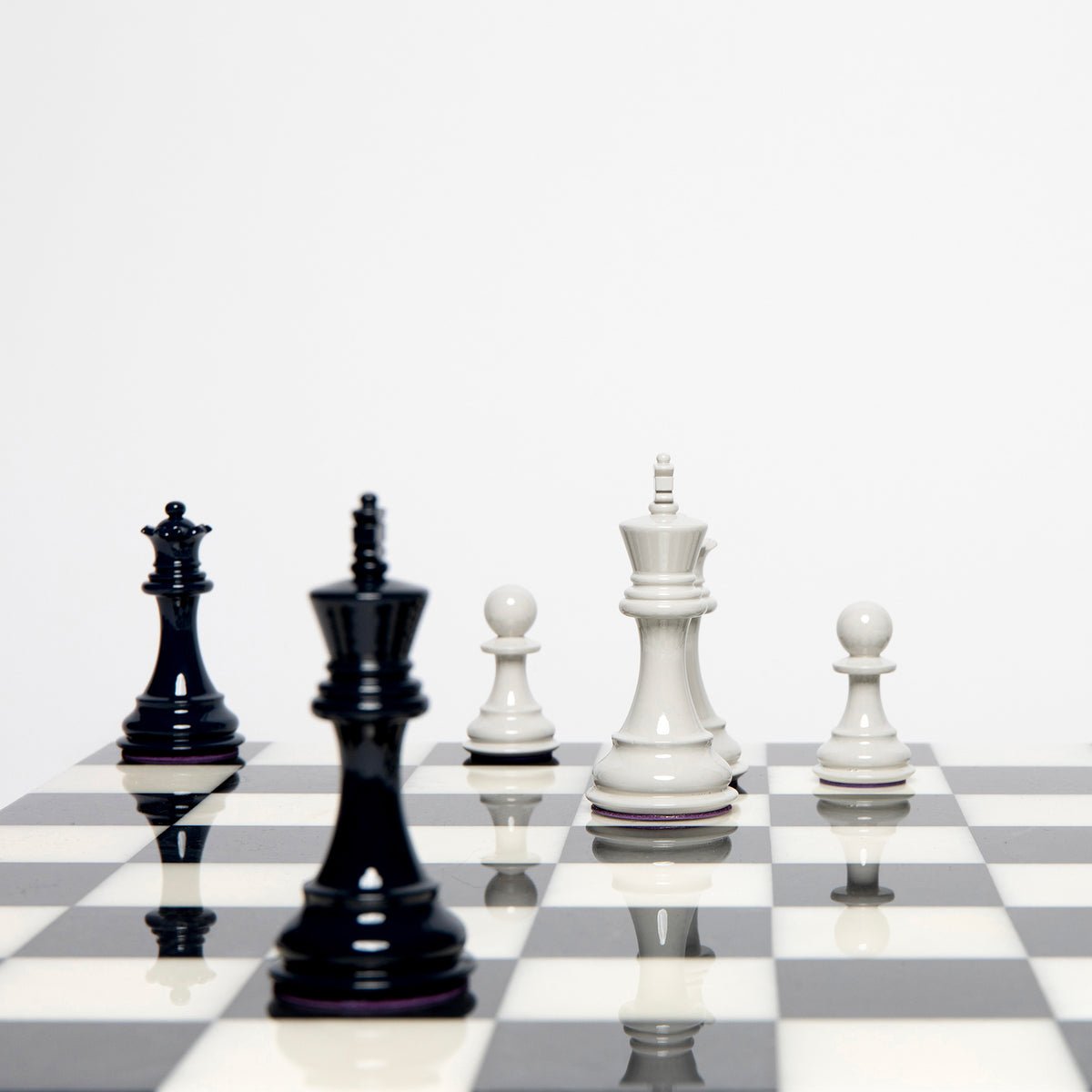 Luxury Bold Chess Set in Onyx White and Evening Blue – Handcrafted by Purling